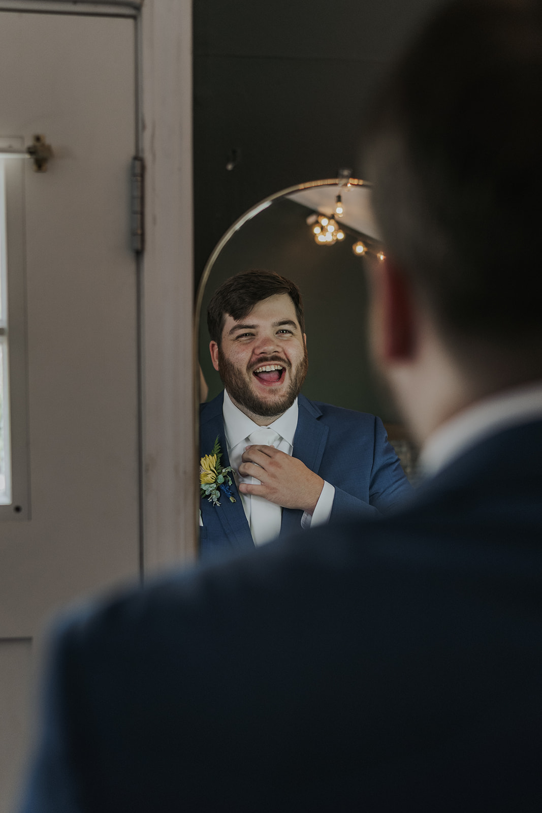Groom adds final touches before his sentimental Georgia wedding