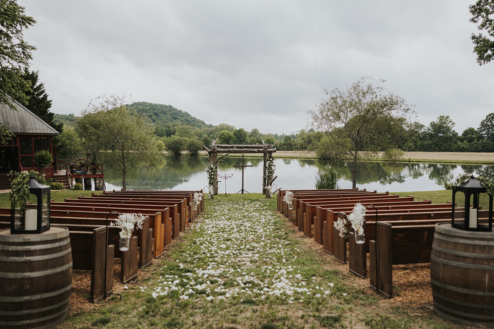 Beautiful lakeside ceremony site outside of one of my favorite Georgia wedding venues!
