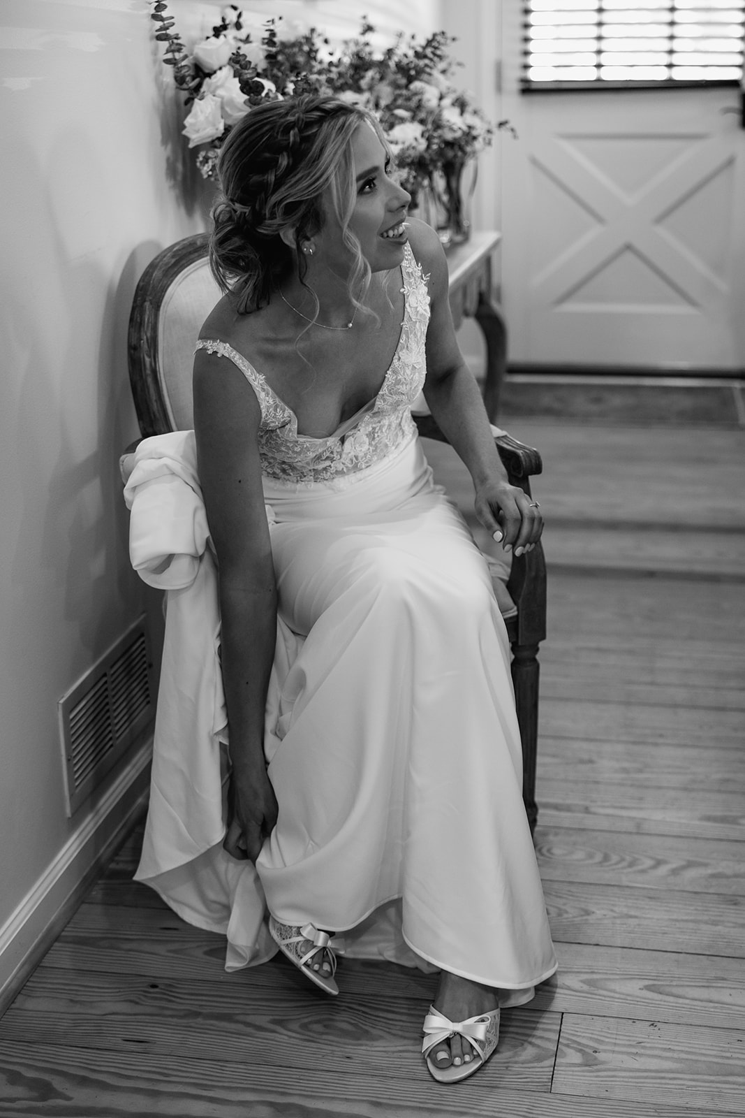 Beautiful bride adds the final touches as she prepares for her dreamy Georgia wedding