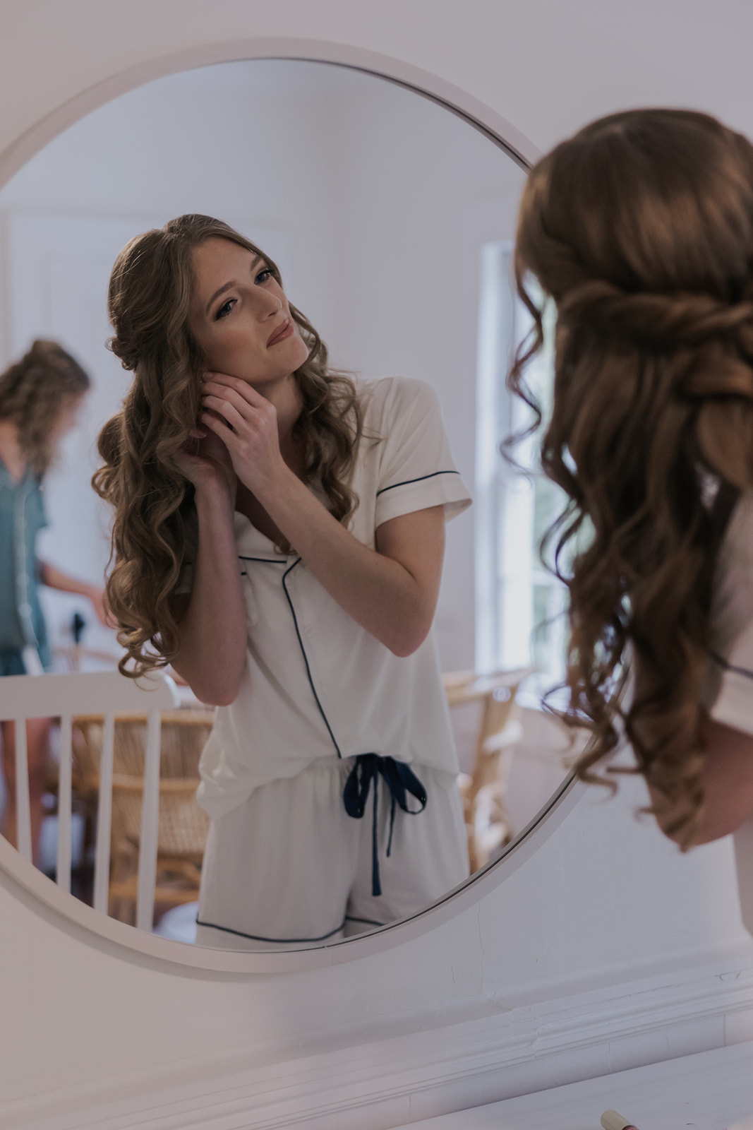 Bride adds final touches as she preps for her wedding day