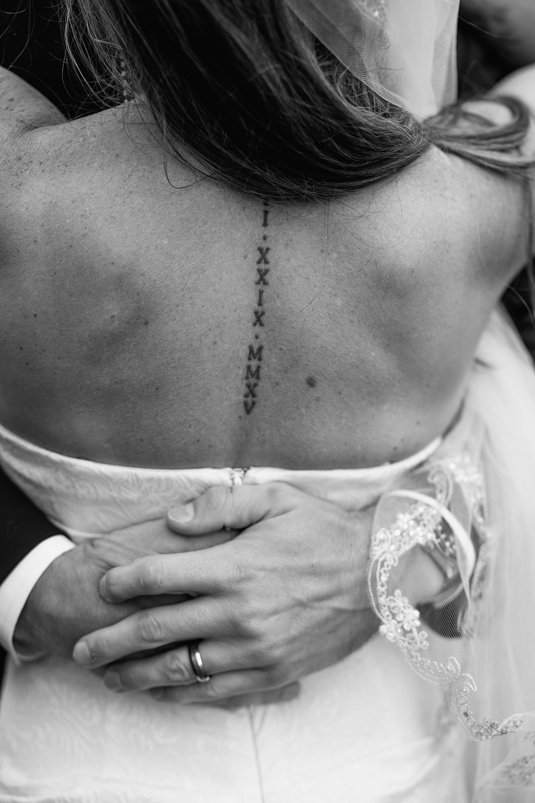 candid photos from a beautiful Ireland vow renewal